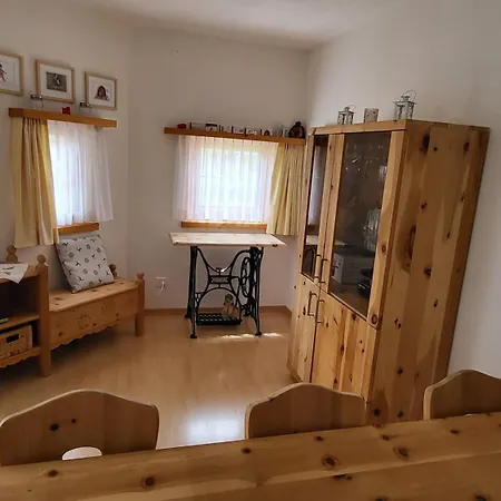 Apartment Engadin Barbey Zuoz