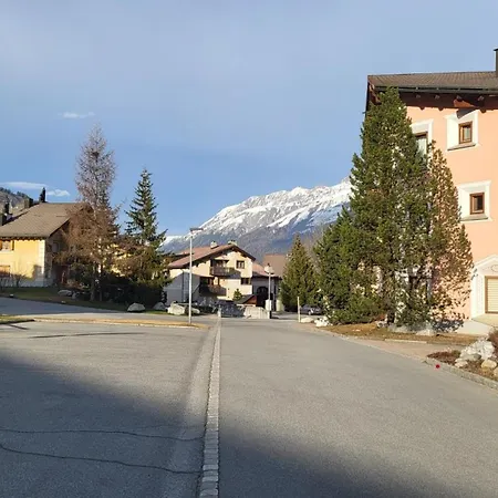 Engadin Barbey شقة *